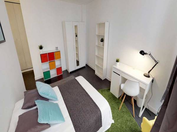 Colocation / Appartement 3 pièces de 90 m², Lyon, Quai Jean Moulin / Photo 2