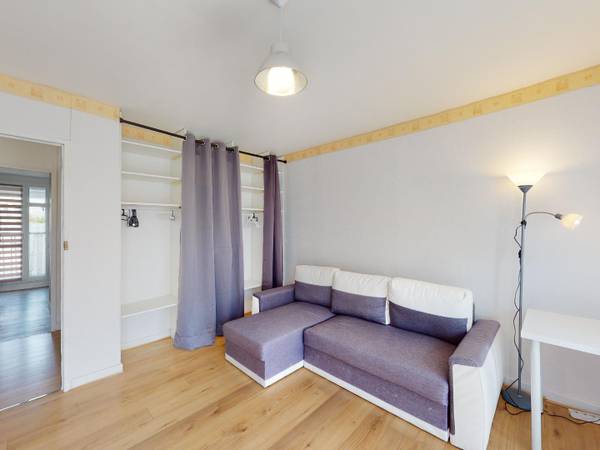 Colocation / Appartement 3 pièces de 60 m², Reims, Rue de Taissy / Photo 2