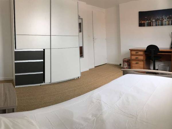 Colocation / Maison 3 pièces de 101 m², Villeneuve-d'Ascq, Rue de la Liberte / Photo 3