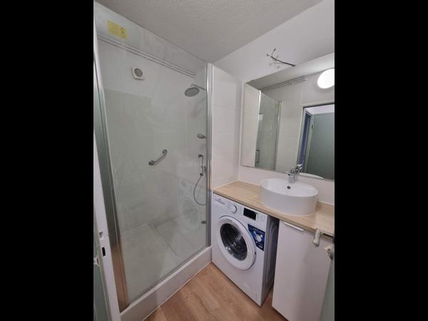 Colocation / Appartement 5 pièces de 74 m², Bègles, Rue Ferdinand Buisson / Photo 11