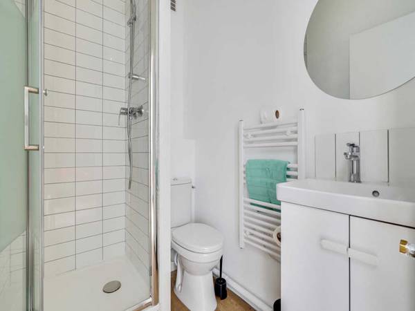 Colocation / Appartement 5 pièces de 130 m², Paris, Rue Mesnil / Photo 11