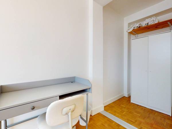 Colocation / Maison 4 pièces de 80 m², Clermont-Ferrand, Boulevard Côte-Blatin / Photo 2