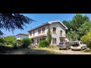 Colocation / Maison 10 pièces de 200 m², Caluire-et-Cuire, Chemin des Aubépins