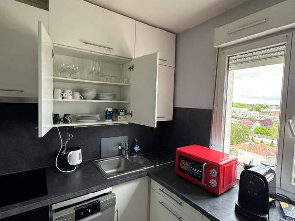 Colocation / Appartement 5 pièces de 78 m², Reims, rue de Courlancy / Photo 8