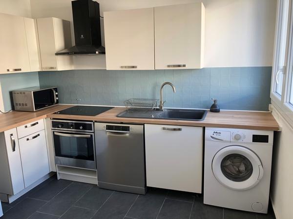 Colocation / Appartement 6 pièces de 93 m², Montpellier, Rue de l'École Républicaine / Photo 2