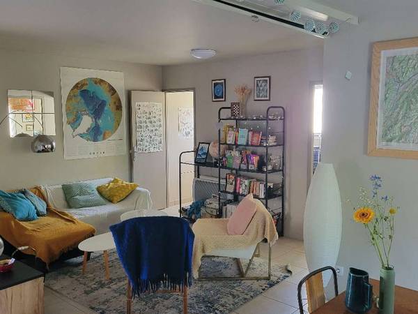 Colocation / Maison 7 pièces de 120 m², Saint-Martin-d'Hères, Rue des Taillèes / Photo 2