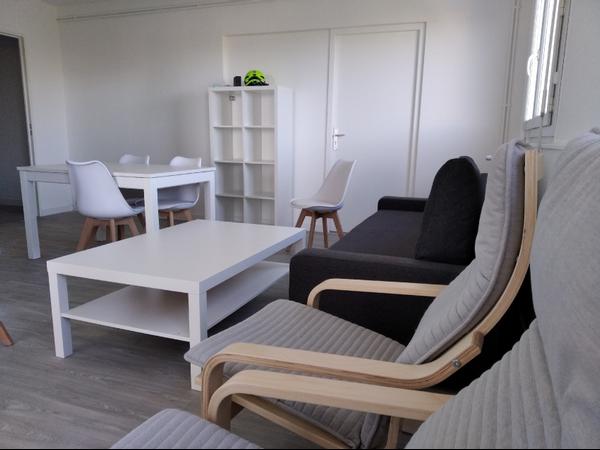 Colocation / Appartement 4 pièces de 90 m², Montpellier, Square Uranus / Photo 2