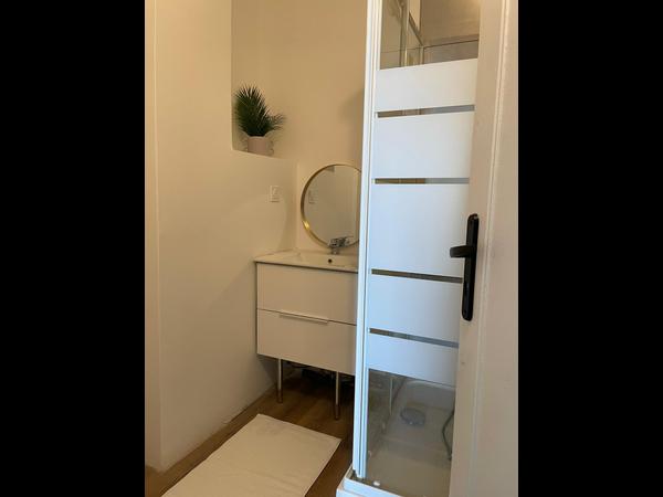 Colocation / Appartement 5 pièces de 75 m², Le Bouscat, Avenue de la Libération Charles de Gaulle / Photo 8