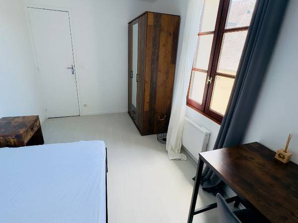 Colocation / Appartement 6 pièces de 87 m², Bourges, Rue d'Auron / Photo 2