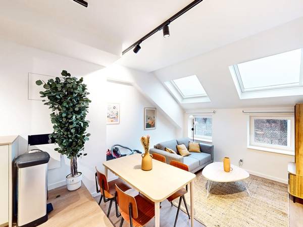 Location / Appartement 1 pièce de 64 m², Bruxelles, Quai-À-La Houille, 10 / Photo 2