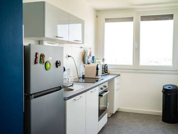 Colocation / Appartement 3 pièces de 66 m², Angers, Rue Larévellière / Photo 2
