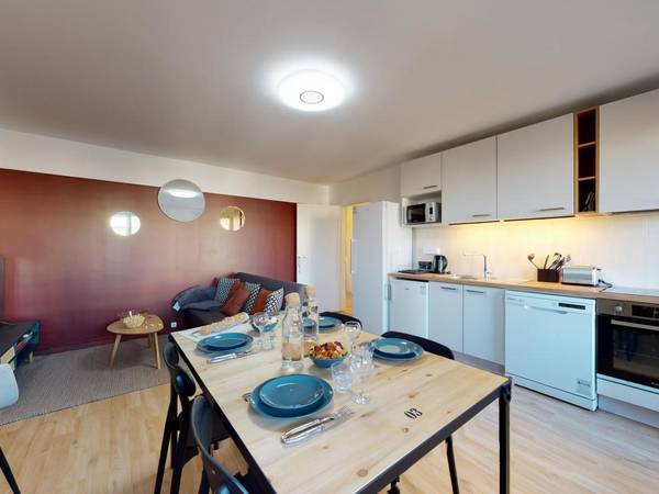 Colocation / Appartement 5 pièces de 84 m², Montigny-le-Bretonneux, 5 Boulevard Vauban, / Photo 2