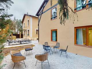 Casa partilhada / 20 rooms apartment · 337 m², Lyon, 9 Rue du Général Brulard,