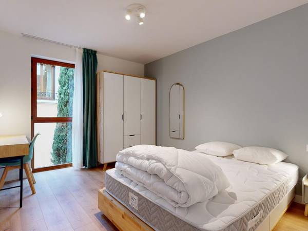 Apartament la comun / Apartament 20 de camere de 337 m², Lyon, 9 Rue du Général Brulard, / Fotografie 11