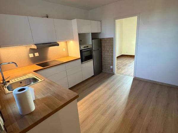 Location / Appartement 3 pièces de 57 m², Bezons, Avenue du Nouveau Bezons / Photo 2