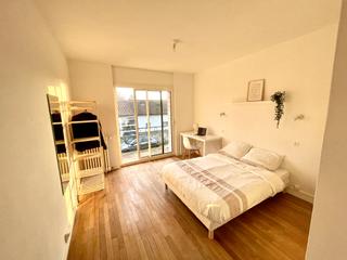 Colocation / 9 rooms house · 188 m², Poitiers, Route de Bonnes
