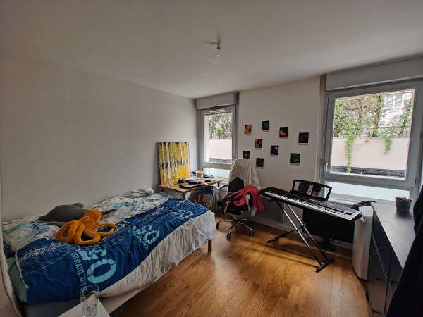 Colocation / Appartement 4 pièces de 70 m², Grenoble, Rue Etienne Forest / Photo 4
