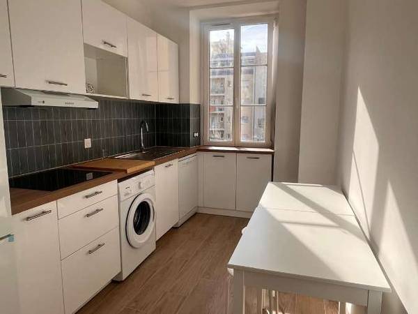 Colocation / Appartement 4 pièces de 70 m², Nice, Rue Beaumont / Photo 6