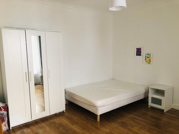 Colocation / Maison 6 pièces de 130 m², Paris, Rue Thiboumery / Photo 2