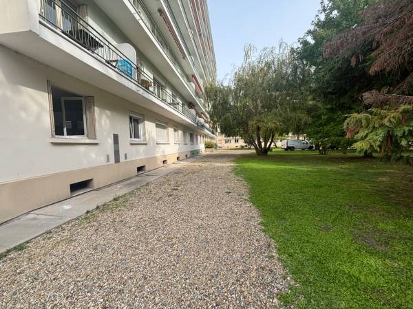 Colocation / Appartement 4 pièces de 64 m², Bordeaux, Rue du Jardin Public / Photo 19