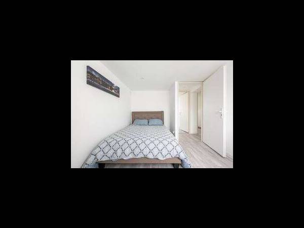 Colocation / Appartement 4 pièces de 80 m², Metz, Square du 14 Août 1870 / Photo 3