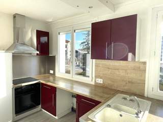 Location / Appartement 3 pièces de 49 m², Roanne, 17 Rue Fontquentin