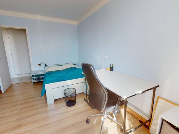 Location / Appartement 3 pièces de 65 m², Saint-Étienne, Rue de Tardy / Photo 2