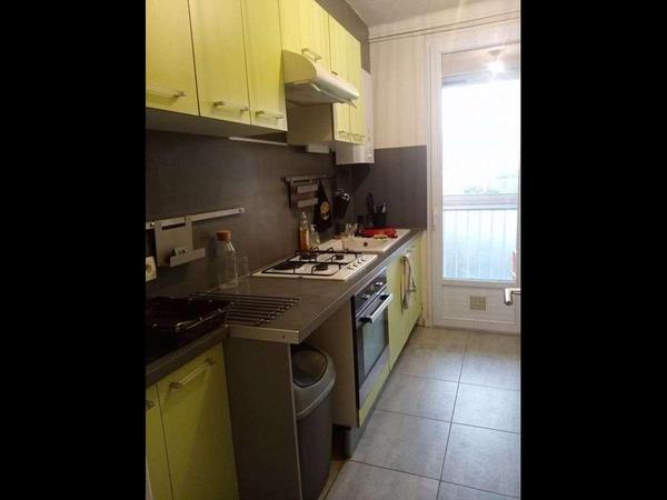 Colocation / Appartement 4 pièces de 79 m², Nîmes, Rue Jean Crespon / Photo 4