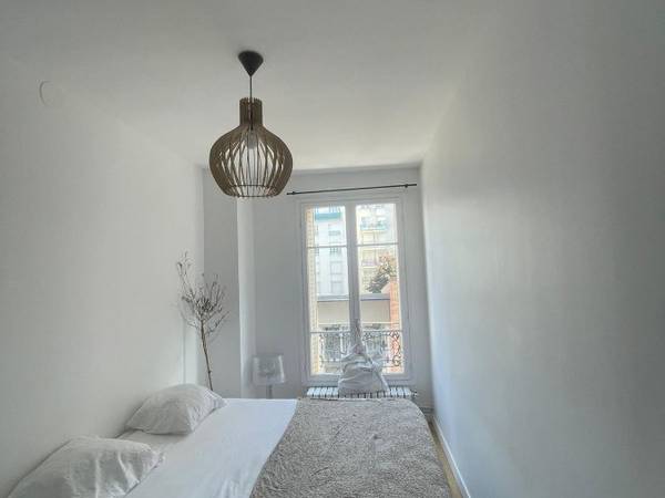 Colocation / Appartement 3 pièces de 49 m², Boulogne-Billancourt, Rue Esnault Pelterie / Photo 2