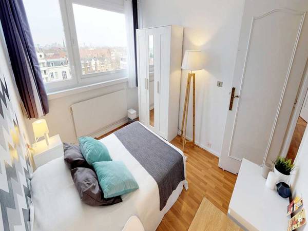 Colocation / Appartement 5 pièces de 110 m², Lille, Rue de Bazinghien / Photo 2