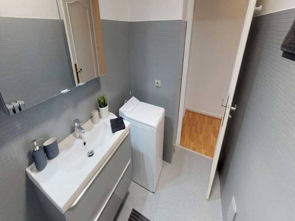 Colocation / Appartement 5 pièces de 110 m², Lille, Rue de Bazinghien / Photo 13