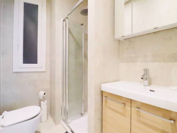 Chambre chez l'habitant / Appartement 7 pièces de 104 m², Nice, Avenue Alfred Borriglione / Photo 11