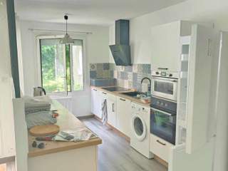 Room share, 4 rooms apartment, Talence