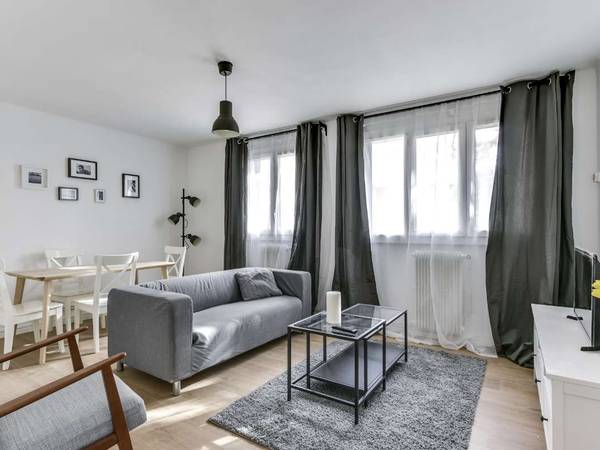 Colocation / Appartement 5 pièces de 102 m², Aix-en-Provence, Avenue Maréchal de Lattre de Tassigny / Photo 2