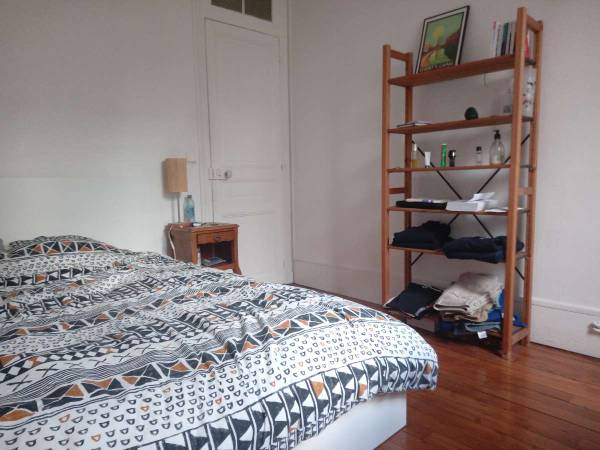 Sous-location / Appartement 3 pièces de 70 m², Paris, Rue de Belleville / Photo 2