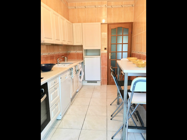 Colocation / Appartement 5 pièces de 90 m², Montpellier, Rue Henri Mares / Photo 2