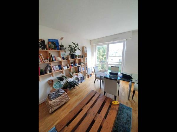 Colocation / Appartement 2 pièces de 61 m², Paris, Rue Saint-Maur / Photo 2