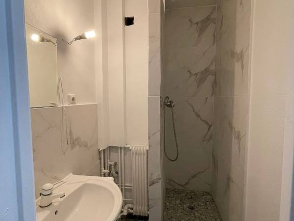 Colocation / Appartement 7 pièces de 115 m², Nanterre, Rue de Zilina / Photo 8