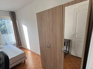 Colocation / 7 rooms apartment · 115 m², Nanterre, Rue de Zilina