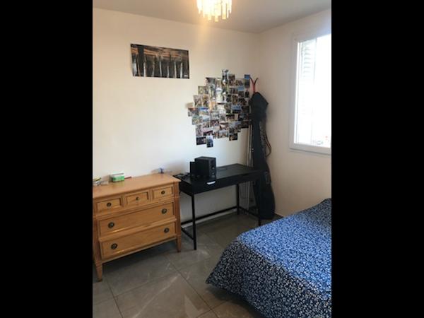 Colocation / Appartement 4 pièces de 67 m², Grenoble, Avenue Teisseire / Photo 2