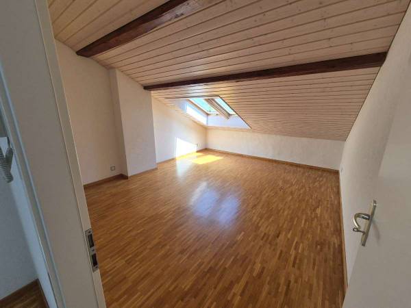 Colocation / Maison 8 pièces de 240 m², Chigny, Chemin de l'Églantine / Photo 2