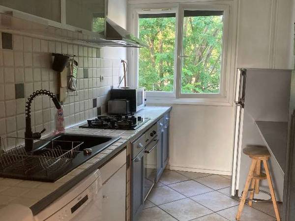 Rental / 4-bedroom flat · 77 m², Montpellier, Rue Jean Raimond de Comminges / Photo 2