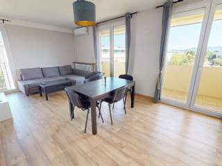 Colocation / 5 rooms apartment · 85 m², Clermont-Ferrand, Rue des Trioux