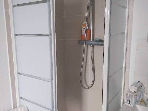 Sous-location / Appartement 1 pièce de 9 m², Paris, Rue Louis Blanc / Photo 5