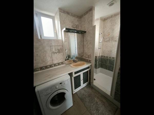 Colocation / Appartement 4 pièces de 70 m², Suresnes, Rue De Verdun / Photo 5