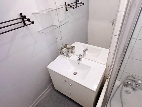 Colocation / Appartement 3 pièces de 59 m², Garges-lès-Gonesse, Rue Auguste Renoir / Photo 6