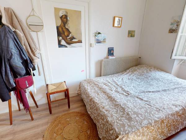 Colocation / Appartement 4 pièces de 93 m², Dijon, Rue de Venise / Photo 2