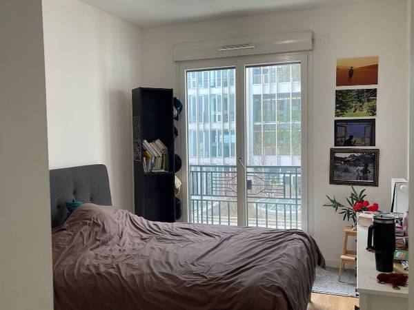 Colocation / Immeuble 3 pièces de 70 m², Saint-Ouen-sur-Seine, Rue de Clichy / Photo 2
