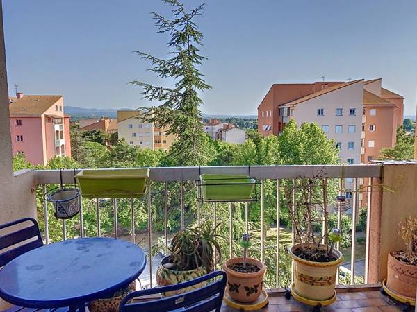 Colocation / Appartement 5 pièces de 120 m², Aix-en-Provence, Rue de la Verdière / Photo 2