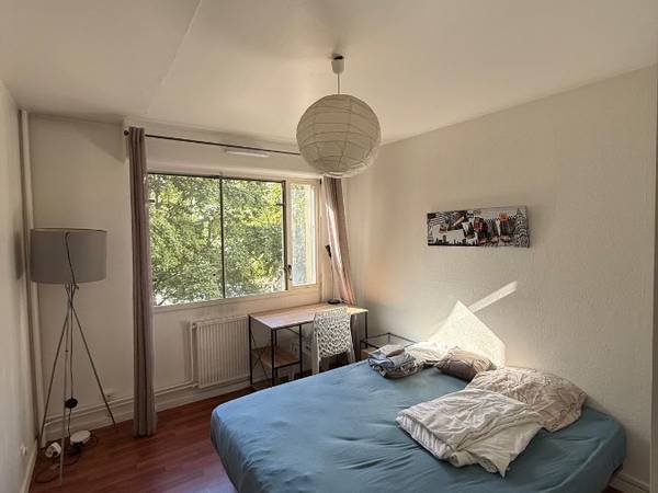 Colocation / Appartement 6 pièces de 110 m², Orléans, Rue du Faubourg Saint-Jean / Photo 2